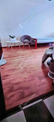 Kiadó téglalakás, albérlet, Tatabányán 200 E Ft / hó