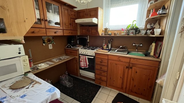 Eladó panellakás, Nyíregyházán 45 M Ft, 1+1 szobás