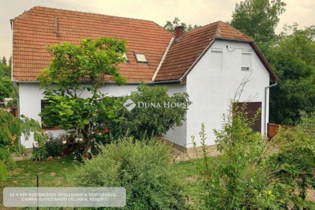 Eladó családi ház, Békésen 35 M Ft, 8 szobás