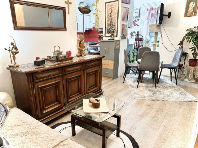 Eladó téglalakás, Pécsett 77.97 M Ft, 3 szobás