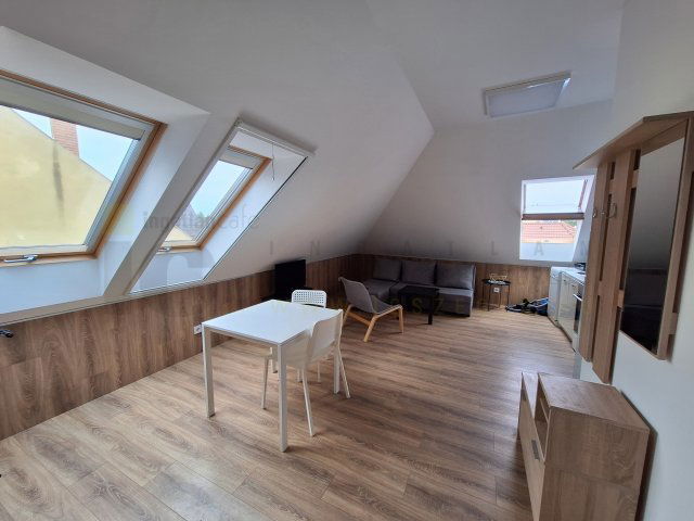Kiadó téglalakás, albérlet, Szegeden, Alföldi utcában