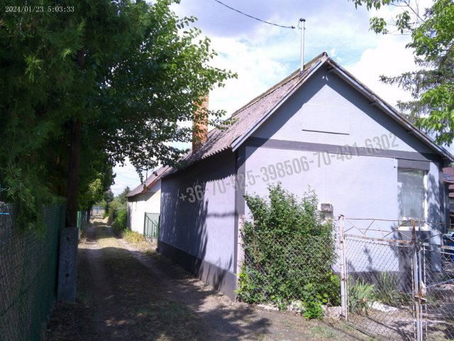 Eladó családi ház, Tápiószentmártonon 19.4 M Ft, 2 szobás