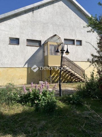 Eladó családi ház, Simontornyán 29.9 M Ft, 3 szobás