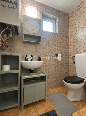 Eladó családi ház, Cserkeszőlőn 34.5 M Ft, 3 szobás