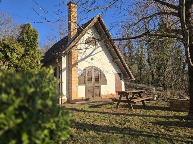 Eladó családi ház, Gyódon 16.49 M Ft, 2 szobás