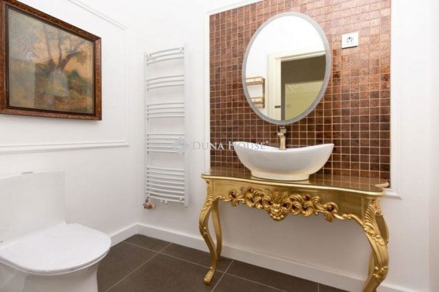 Eladó családi ház, Csertőn 1031.75 M Ft, 1 szobás