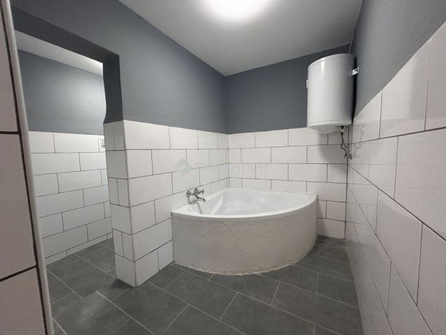 Eladó családi ház, Nagybaracskán 19.99 M Ft, 4 szobás