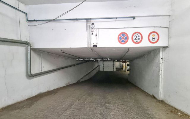 Eladó garázs, Budapesten, VIII. kerületben, Szerdahelyi utcában