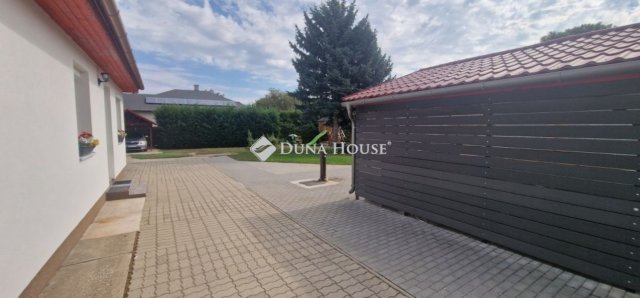 Eladó családi ház, Gárdonyban 93 M Ft, 5 szobás