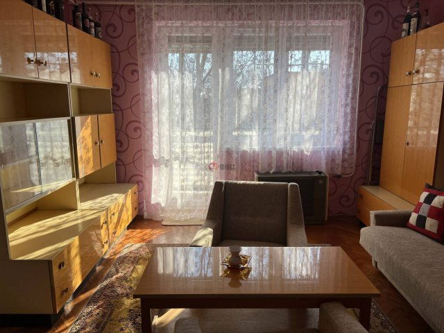 Eladó téglalakás, Székesfehérvárott 48 M Ft, 2 szobás