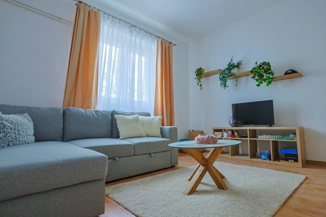 Eladó családi ház, Nagykovácsiban 85 M Ft, 1+1 szobás