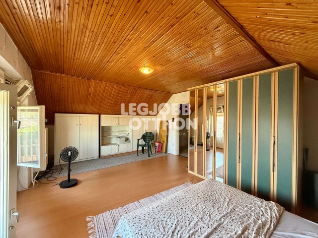 Eladó családi ház, Törtelen 35 M Ft, 4 szobás