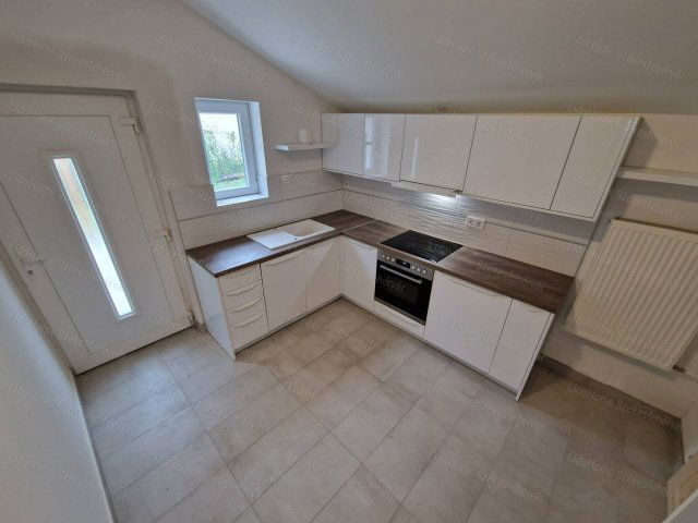 Eladó családi ház, Polgárdin 73.9 M Ft, 3 szobás