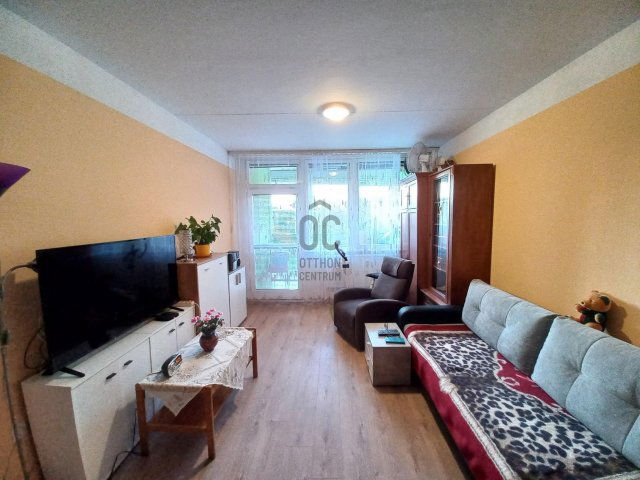 Eladó panellakás, Debrecenben 58.8 M Ft, 2 szobás