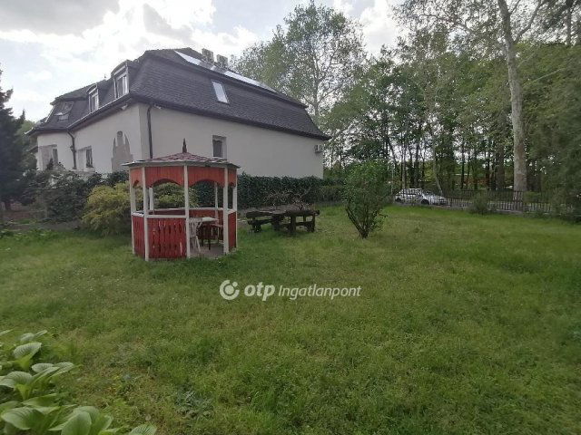 Eladó téglalakás, Debrecenben 72.9 M Ft, 2 szobás