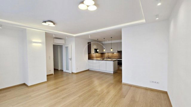 Kiadó iroda, Budapesten, VIII. kerületben, Corvin sétányon