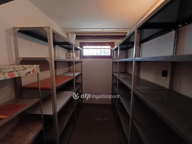 Eladó családi ház, Budapesten, XVIII. kerületben 89.99 M Ft