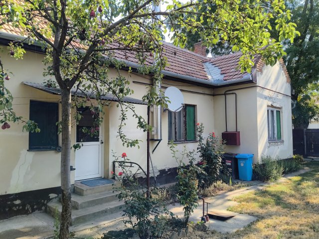Eladó családi ház, Hajdúböszörményen 44.9 M Ft, 3 szobás