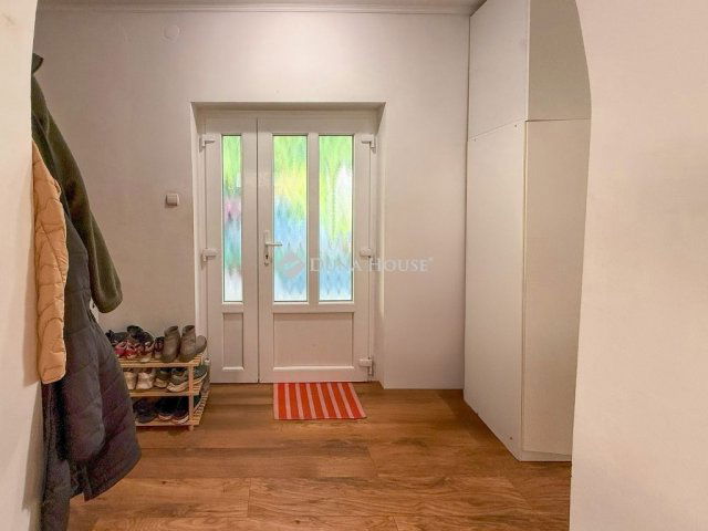 Eladó családi ház, Zamárdiban 119.9 M Ft, 4 szobás