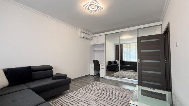 Kiadó panellakás, albérlet, Debrecenben 400 E Ft / hó, 3 szobás