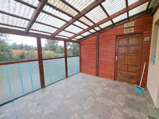 Eladó családi ház, Újdombrádon 24.9 M Ft, 3 szobás