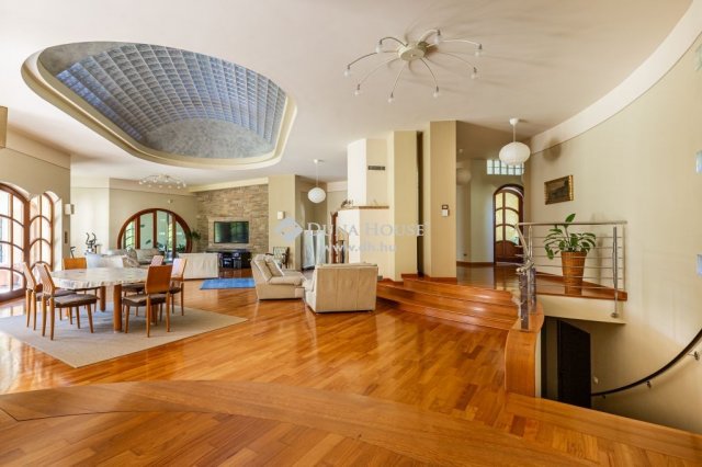 Eladó családi ház, Herceghalomon 439.9 M Ft, 5 szobás