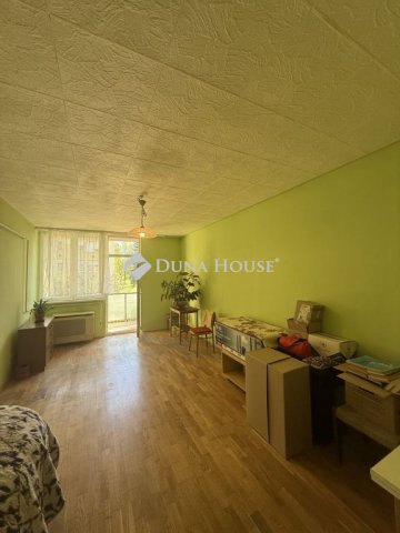 Eladó téglalakás, Veszprémben 48.9 M Ft, 2 szobás