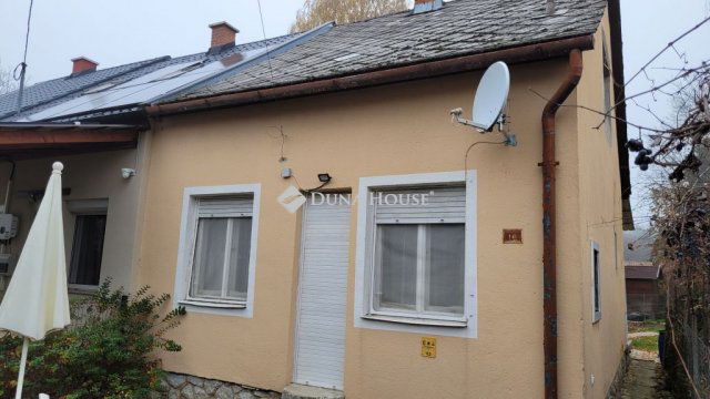 Eladó ikerház, Harkányban, Babér utcában 33 M Ft, 2 szobás