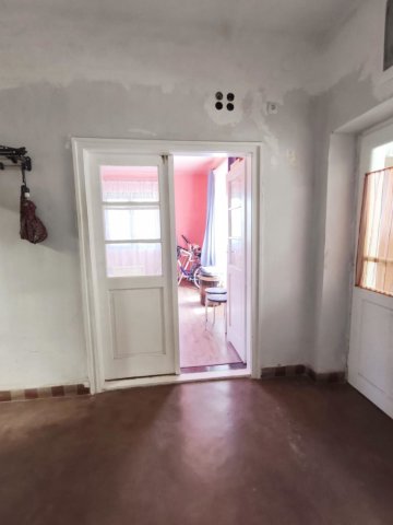 Eladó családi ház, Kisapostagon 25.5 M Ft, 3 szobás