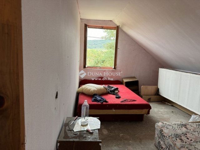 Eladó családi ház, Gödöllőn 54 M Ft, 8 szobás