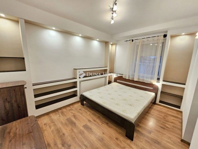 Eladó családi ház, Üllőn 119.89 M Ft, 4 szobás