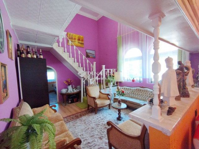 Eladó ikerház, Debrecenben 73 M Ft, 4 szobás