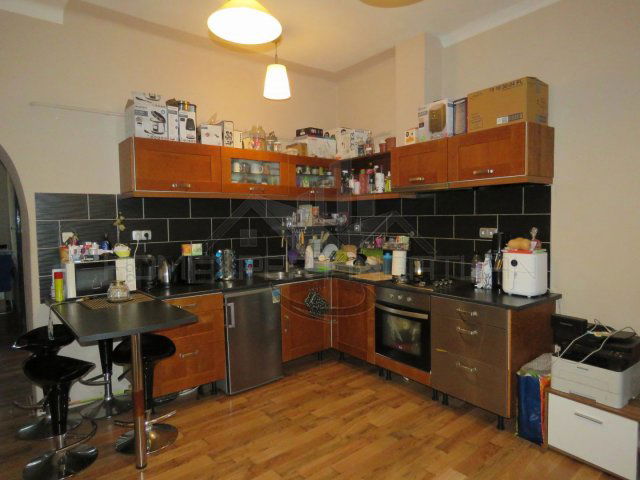 Eladó téglalakás, Győrött 64.9 M Ft, 3 szobás