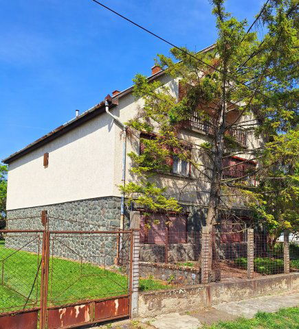 Eladó családi ház, Jászkisérén 27.9 M Ft, 5 szobás