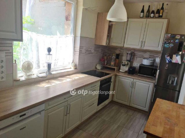 Eladó családi ház, Hantoson 45 M Ft, 2 szobás