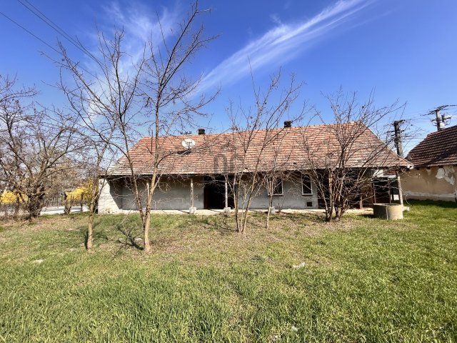 Eladó családi ház, Dömsödön 24 M Ft, 3 szobás