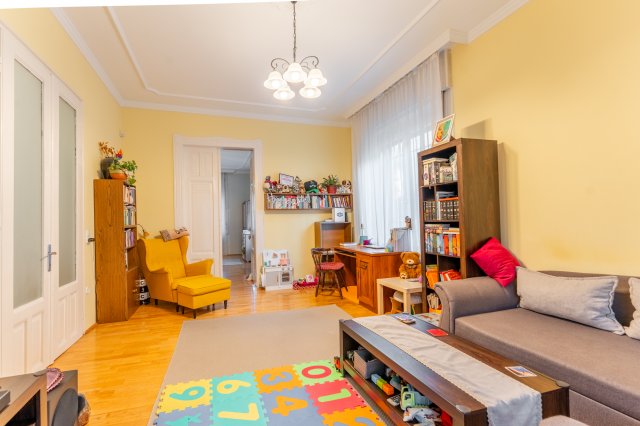 Eladó téglalakás, Budapesten, IV. kerületben, Jósika utcában