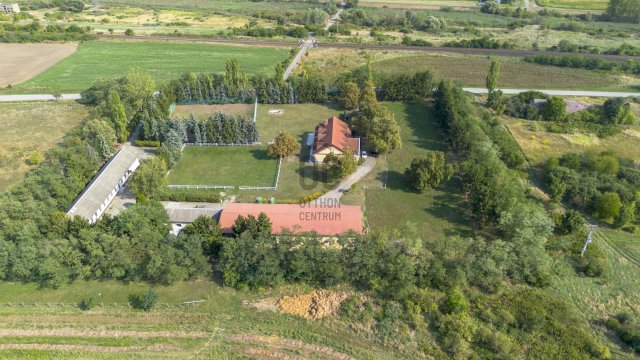 Eladó ipari ingatlan, Taktaharkányon 284.8 M Ft