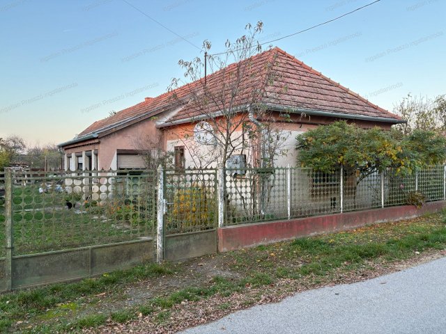 Eladó családi ház, Zalaerdődön 13.5 M Ft, 2 szobás
