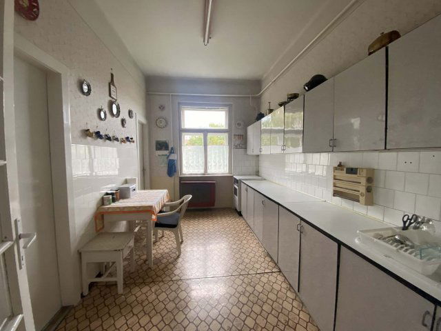 Eladó téglalakás, Sopronban 79.9 M Ft, 4 szobás