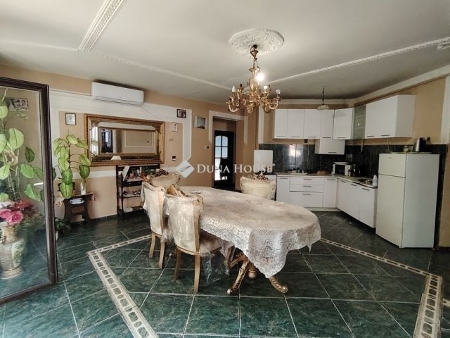 Eladó családi ház, Budapesten, XXI. kerületben 120 M Ft