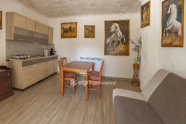 Eladó családi ház, Szilvásváradon 34.5 M Ft, 2 szobás