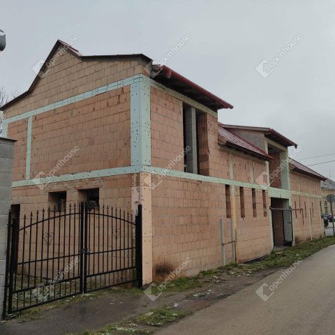 Eladó ipari ingatlan, Pápán 100 M Ft / költözzbe.hu