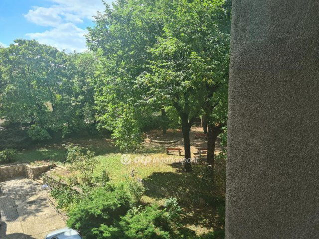 Eladó téglalakás, Budapesten, XII. kerületben 119.9 M Ft