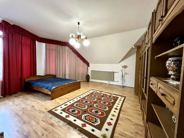 Eladó családi ház, Nyíregyházán 85 M Ft, 6 szobás