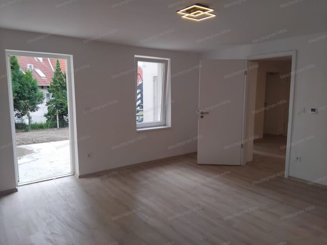 Eladó családi ház, Sopronban 118 M Ft, 5 szobás