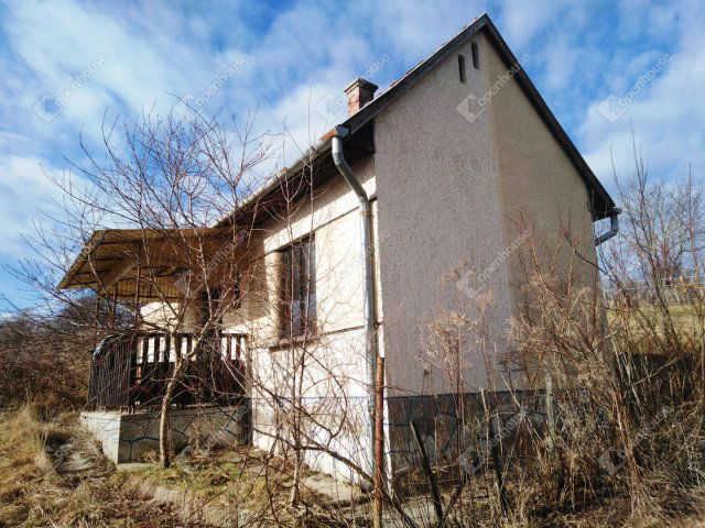 Eladó nyaraló, Szentpéterúron 2.9 M Ft, 1 szobás
