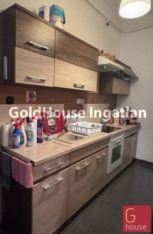 Eladó téglalakás, Budapesten, VI. kerületben, Bajnok utcában