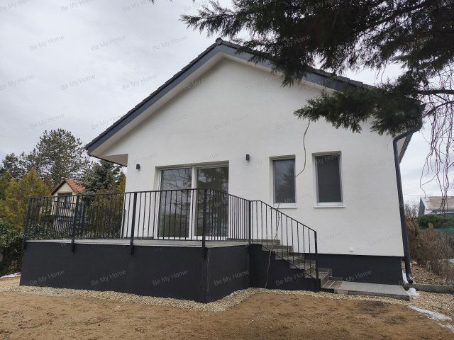 Eladó ikerház, Erdőkertesen 108.8 M Ft, 1+3 szobás