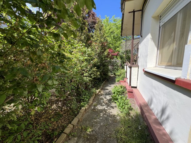 Eladó családi ház, Budapesten, XV. kerületben 79.9 M Ft